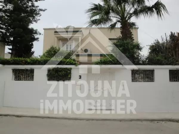 Une Villa à louer à La Marsa