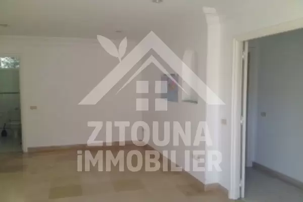 A louer un rez de chaussée de villa