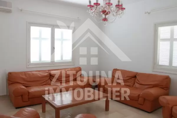 Rez de chaussée meublé