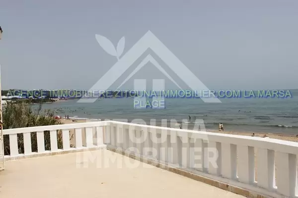 Une villa pied dans l'eau