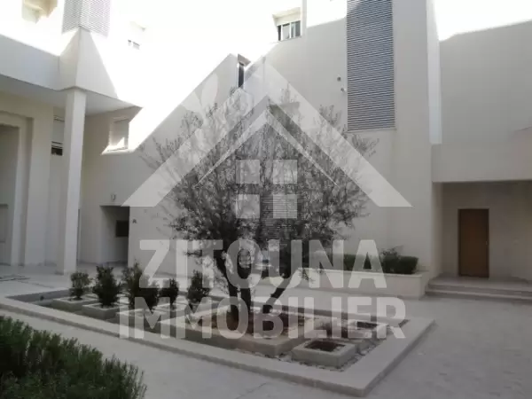 Magnifique appartement à louer au Lac