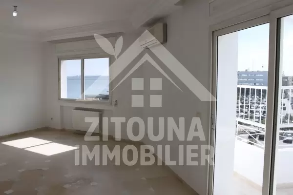 Appartement trés haut standing à louer au Lac