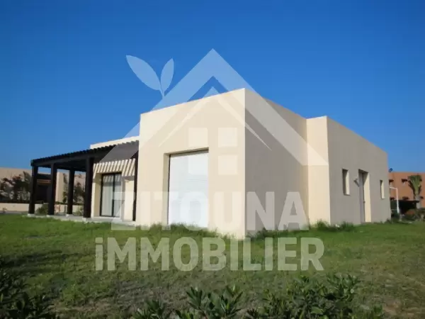 Une villa sur un terrain de golf à Gammarth