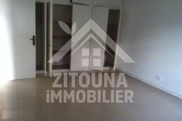 A louer une belle villa à la Marsa