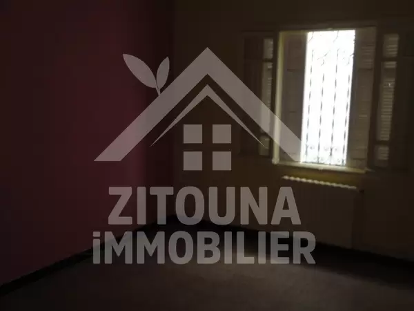 Etage de villa à louer