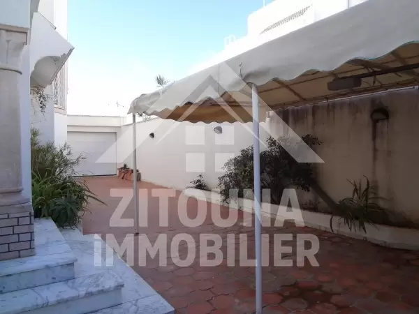 Villa à louer à La Marsa