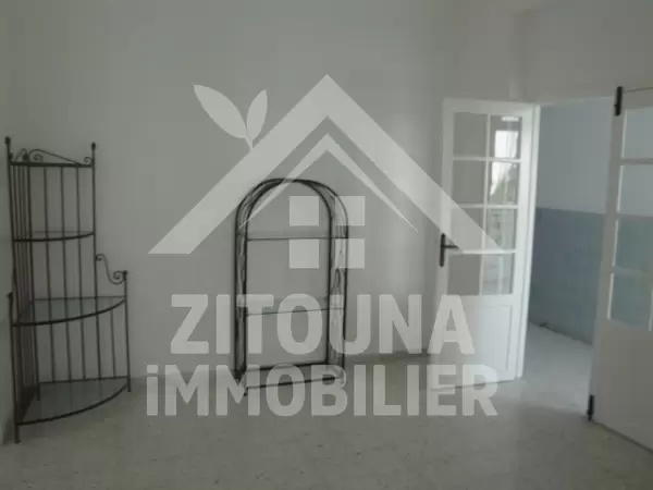 Étage de Villa à louer à la Marsa Nassim