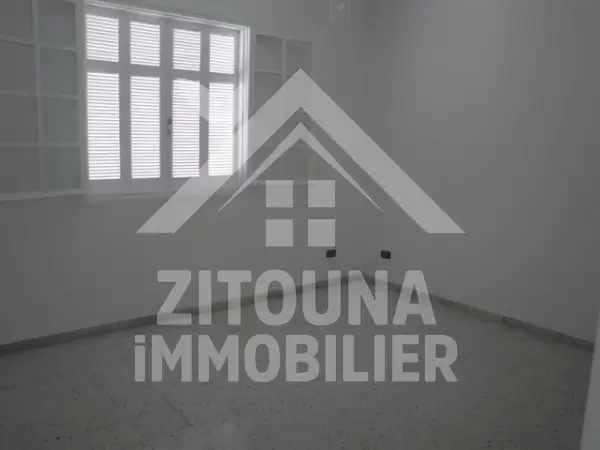 Étage de Villa à louer à la Marsa Nassim