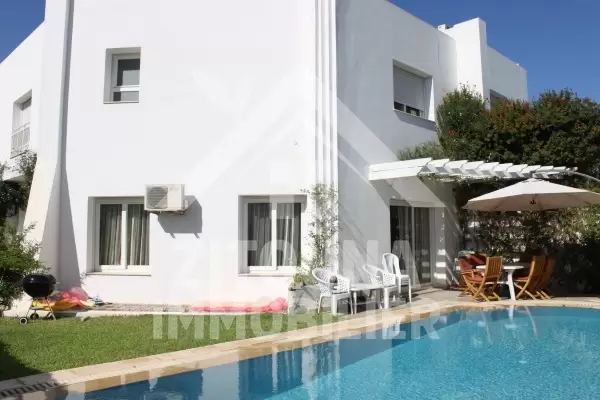 Belle villa à louer avec piscine