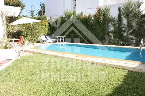 Belle villa à louer avec piscine