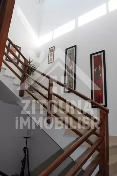 Belle villa à louer avec piscine