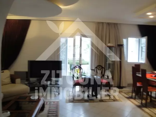 Duplex meublé à louer au Golden Tulip