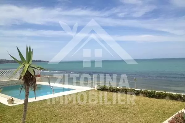 A louer cette somptueuse villa à la Marsa Corniche