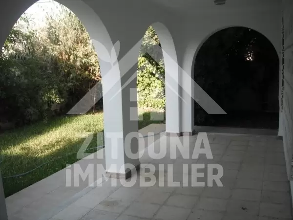 Rez de chaussée à louer