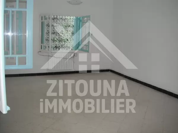 Rez de chaussée à louer