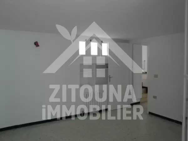 Studio meublé à louer