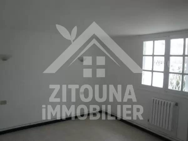 Studio meublé à louer