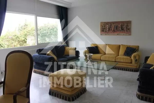 Étage de villa Meublé à louer à La Marsa Corniche