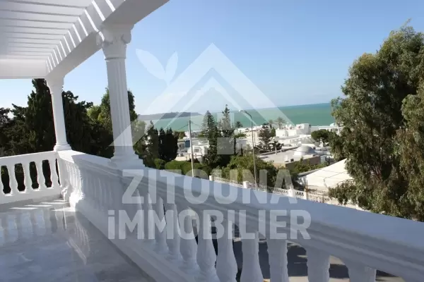 Villa à louer à La Marsa Corniche