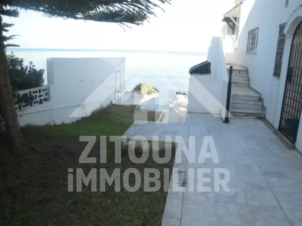 Une villa à la marsa corniche meublée