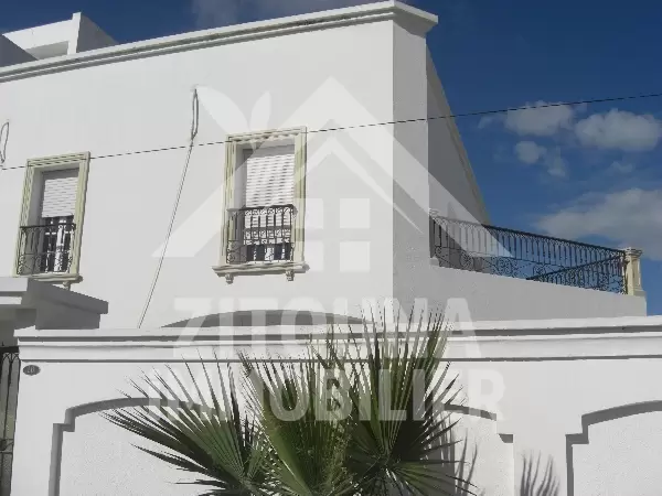 Coquette villa à la cité des juges