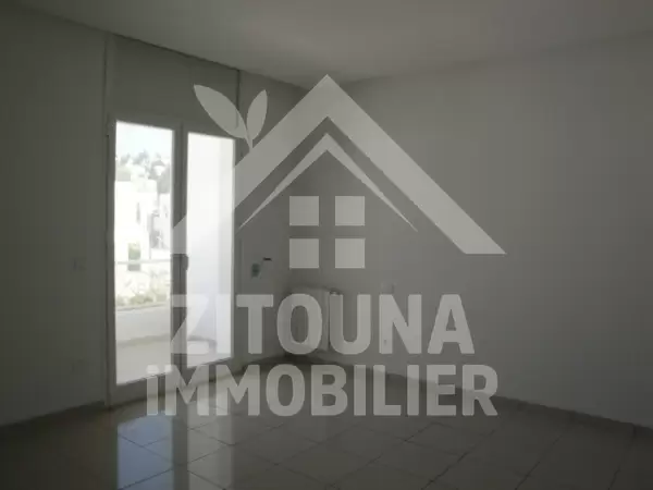 Un Triplex à louer à Gammarth