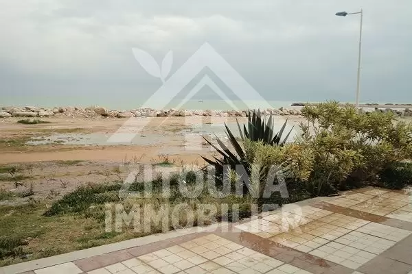 A louer un bel appartement vue sur mer à el Kram