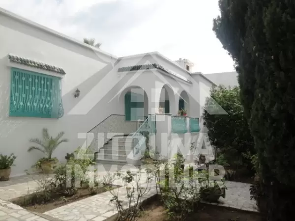 Villa à louer à La Marsa