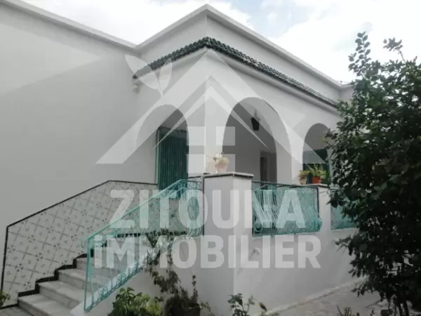 Villa à louer à La Marsa