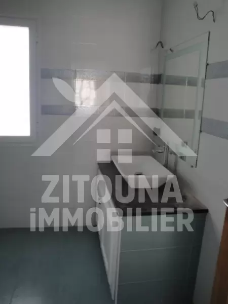 Etage de villa à louer