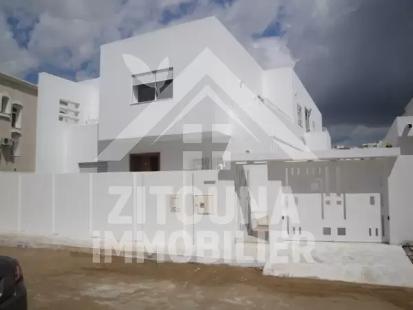 Rez de chaussée à louer