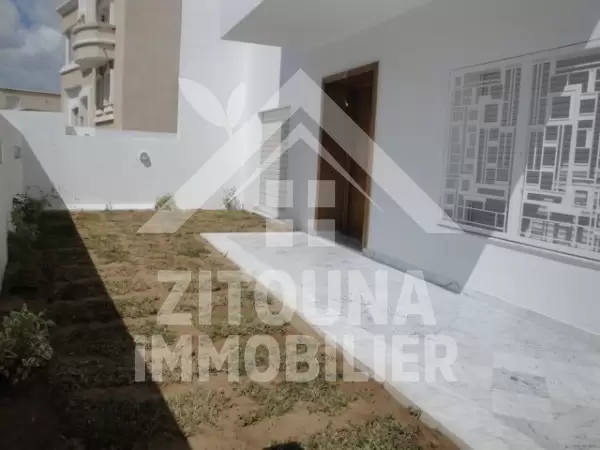 Rez de chaussée à louer