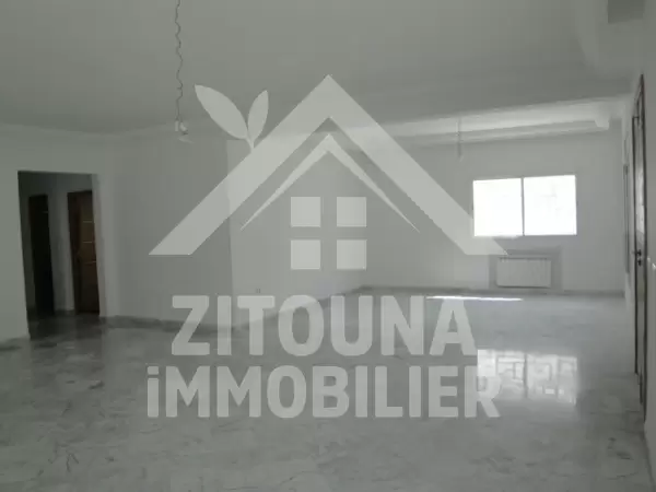 Rez de chaussée à louer