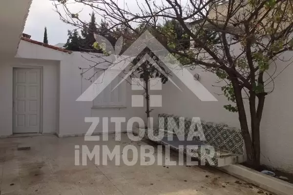 A louer une belle villa à El Menzah 9