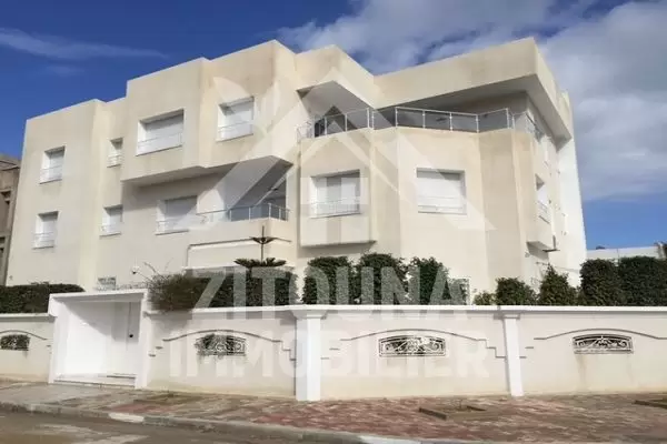 À louer une belle villa aux Jardins de Carthage