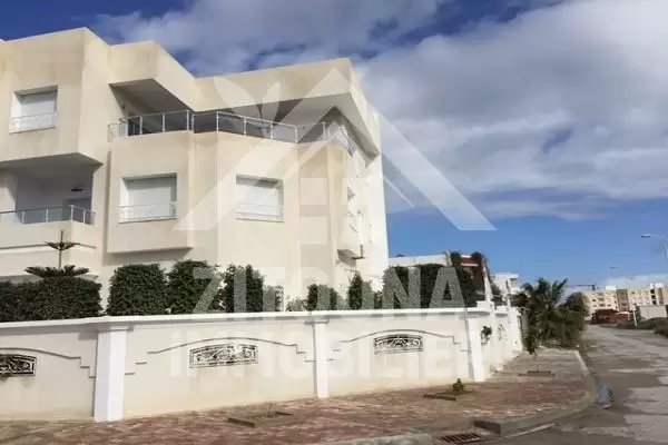 À louer une belle villa aux Jardins de Carthage