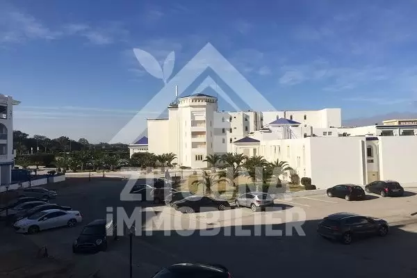 A louer bel appartement meublé