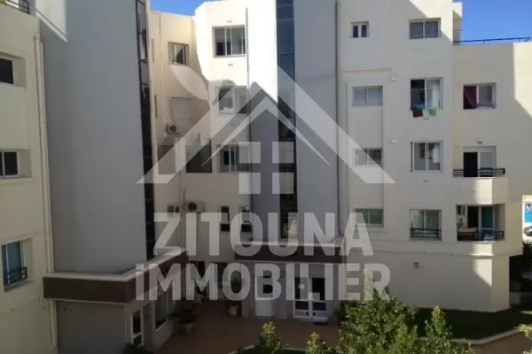 A louer bel appartement au LAC 2