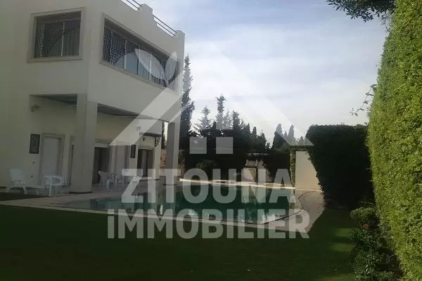 A louer une très belle villa meublée à La Marsa