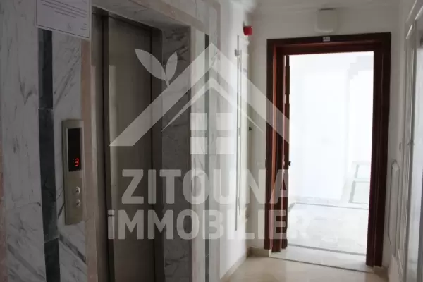 Appartement à louer à la cité Ennaser