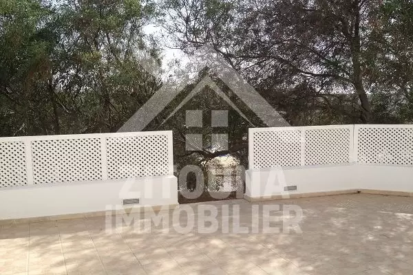 A louer un duplex à Gammarth