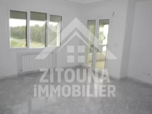 très bel appartement à louer