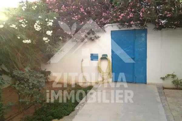 Villa à vendre à el menzeh