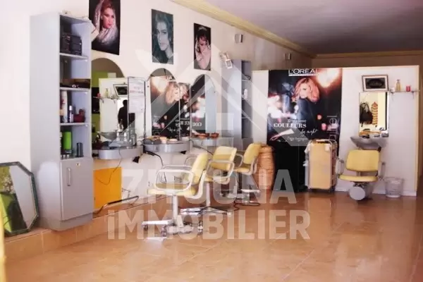 A vendre fond de commerce au lac