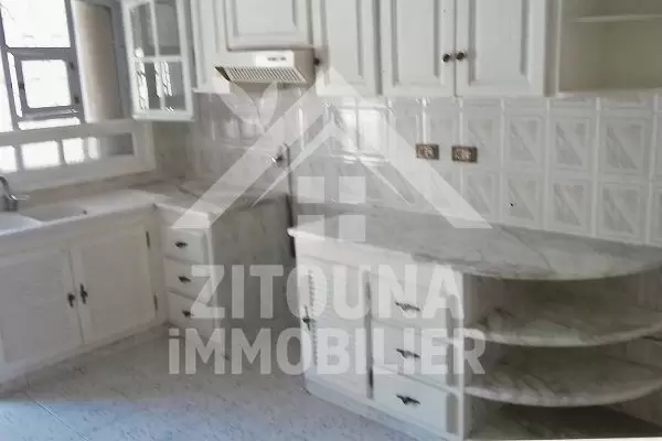 A vendre une magnifique villa à beni khiar
