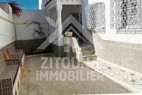 A vendre une magnifique villa à beni khiar