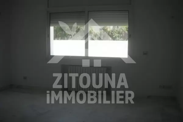 A louer belle villa avec piscine