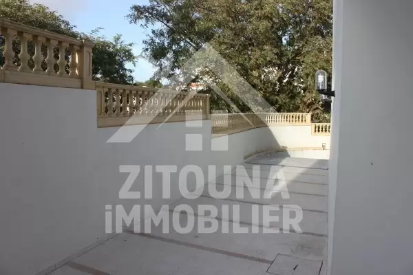 Villa à louer avec piscine