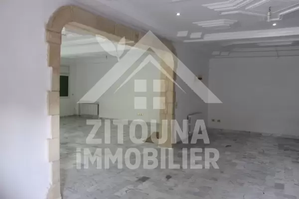 Villa à louer avec piscine