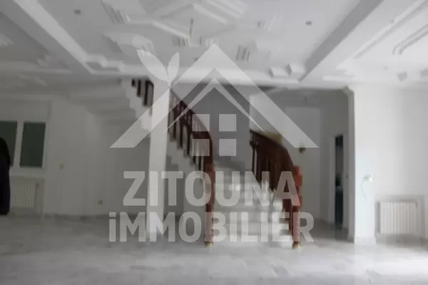 Villa à louer avec piscine